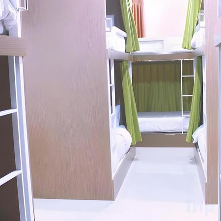 יוגיאקרטה Wakeup Homestay מראה חיצוני תמונה
