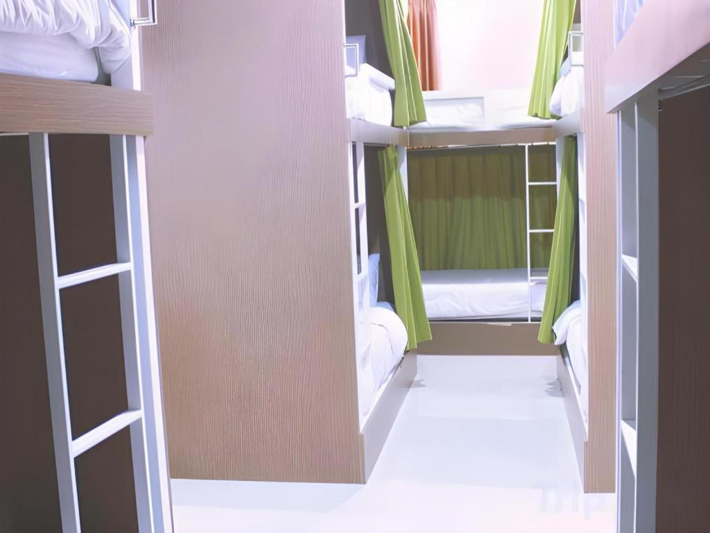 יוגיאקרטה Wakeup Homestay מראה חיצוני תמונה